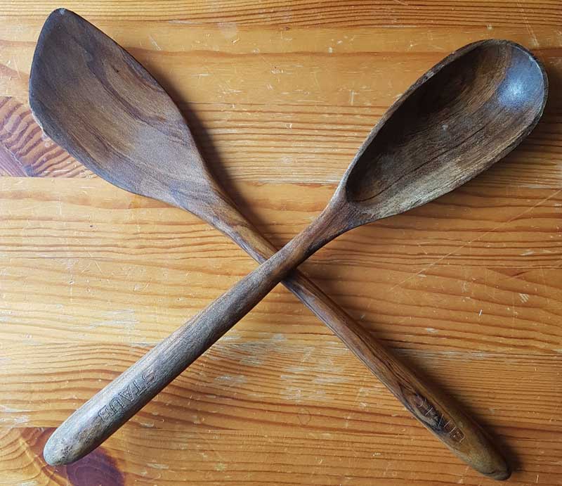 How to Restore Wood Kitchen Utensils